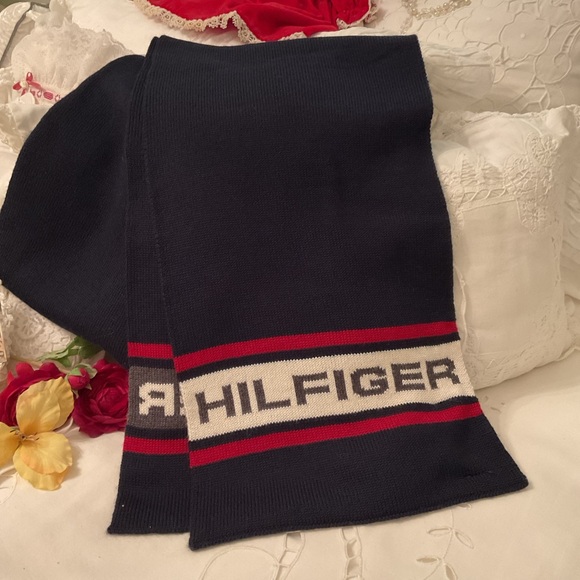 NEW WITHOUT TAGS TOMMY HILFIGER WINTER WOOL/ACRYLIC SCARF 9x62” - Picture 14 of 16